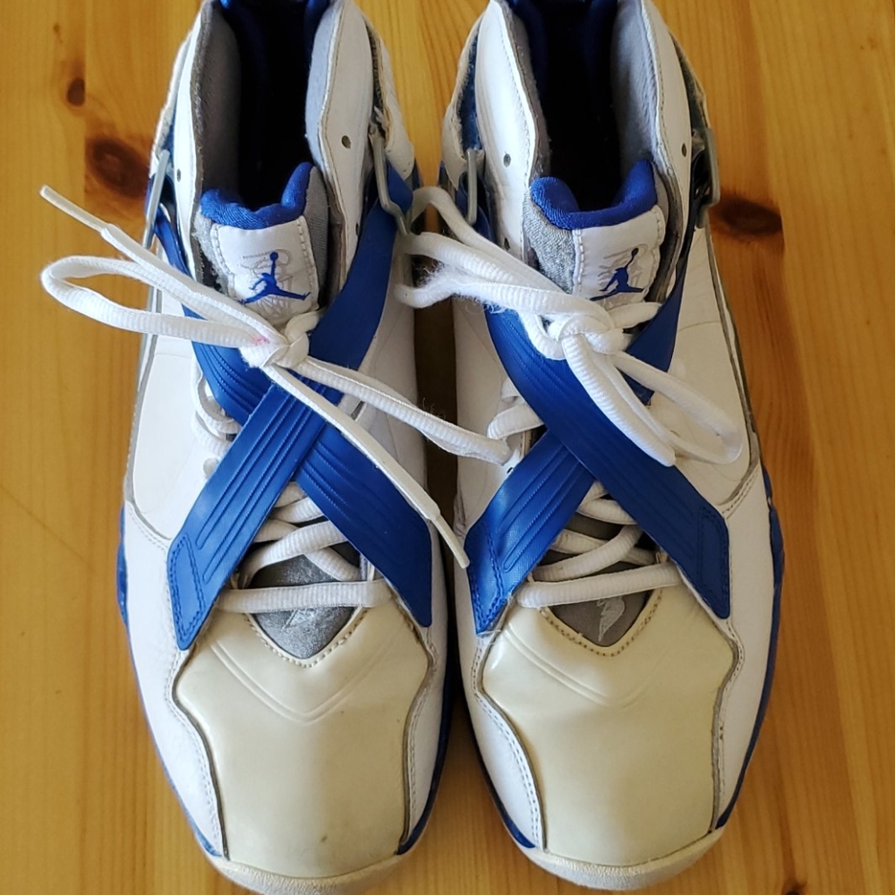 Nike Air jordans 3 size 8.5